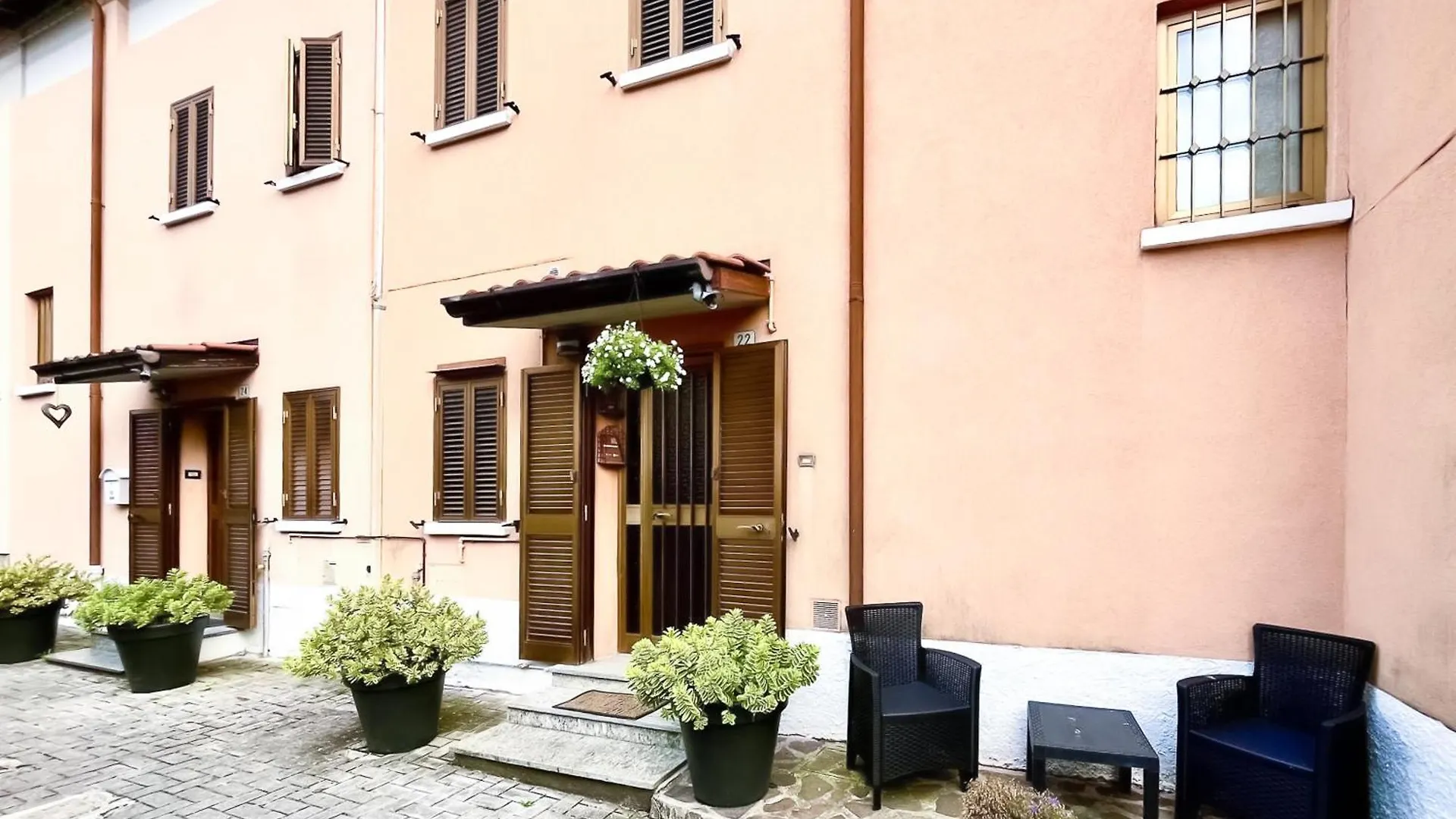 Dolce Lago B&B Калольциокорте Италия
